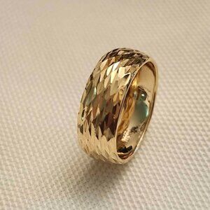 14kt GOLD BAND SIZE 8
